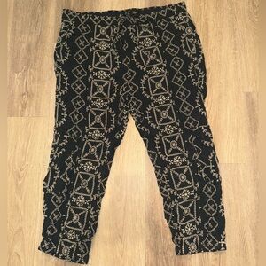 Johnny Was Black and Cream Embroidered Pants